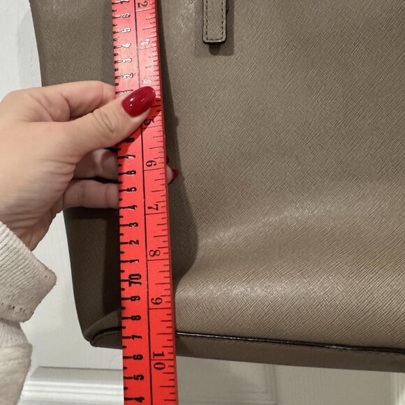 MICHAEL KORS Taupe Leather Jet‎ Set Tote Bag Purse Vacation Brunch Spring Summer - Picture 14 of 15
